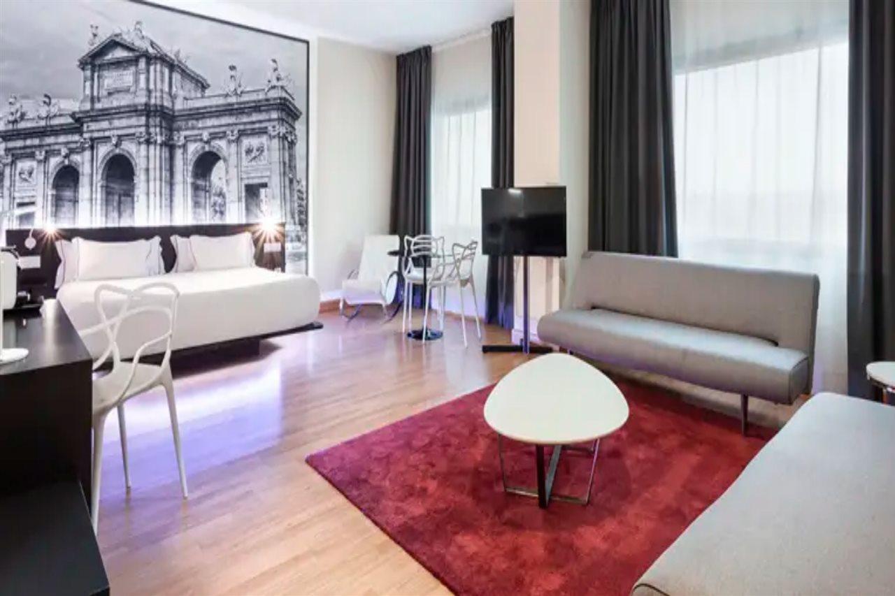 B&B Hotel Madrid Aeropuerto T4 San Sebastián de los Reyes Eksteriør bilde